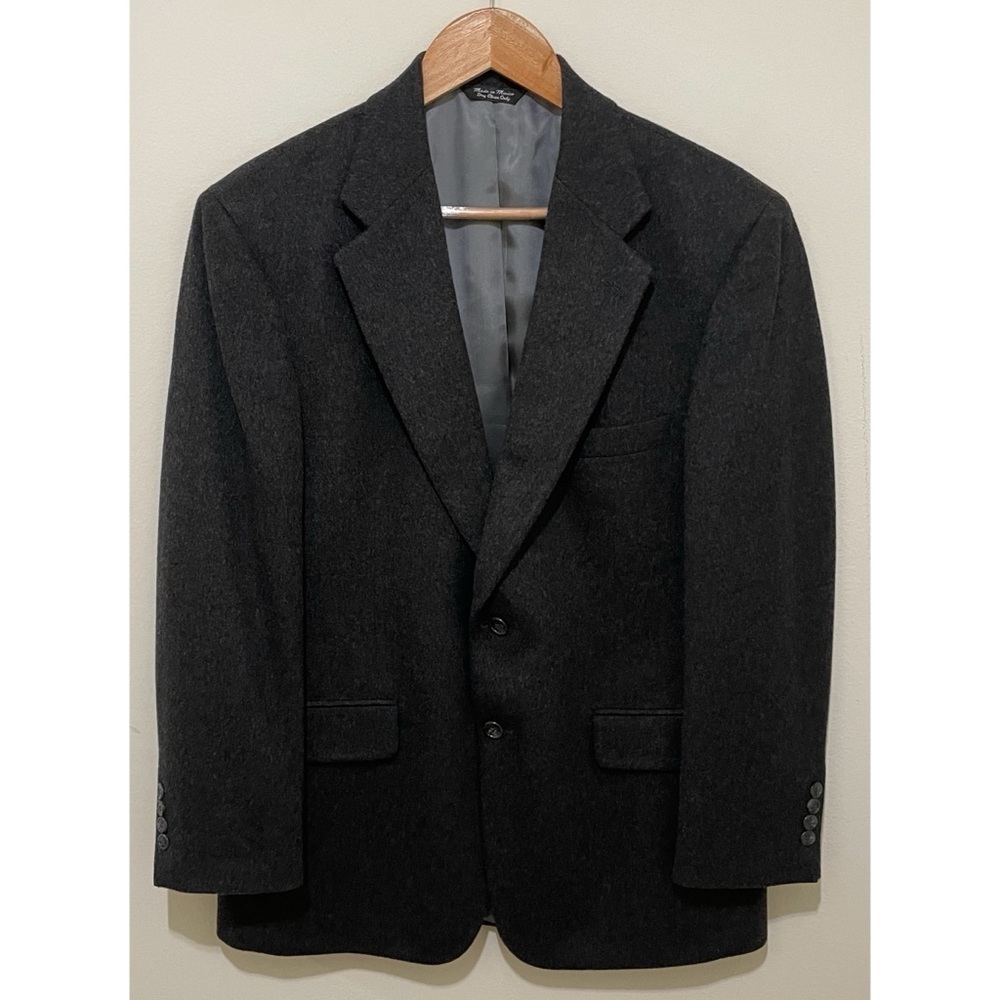 Joseph & Lyman 100% Cashmere Classic Charcoal Blazer, Size 40 Short